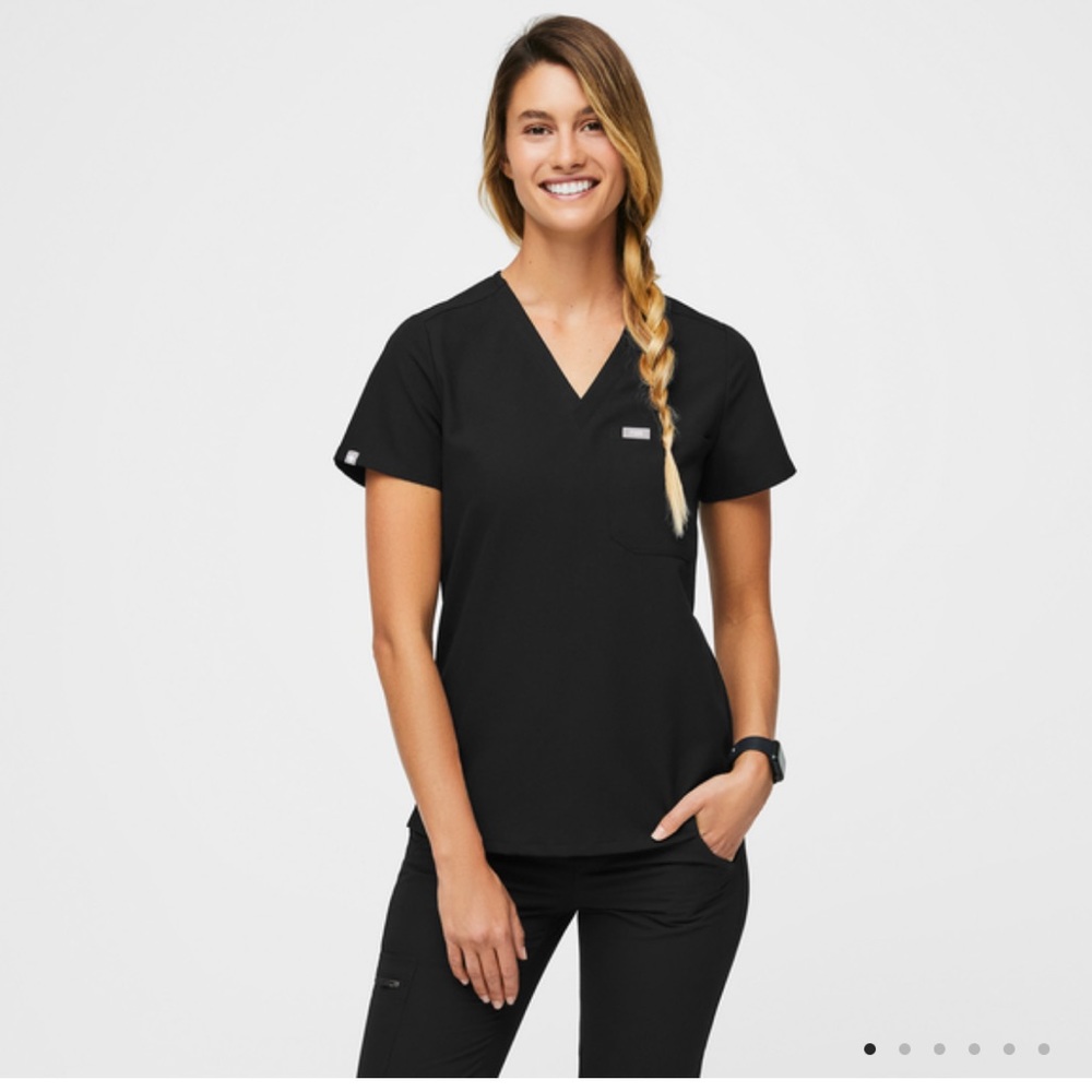 Figs Catarina black scrub top- XS